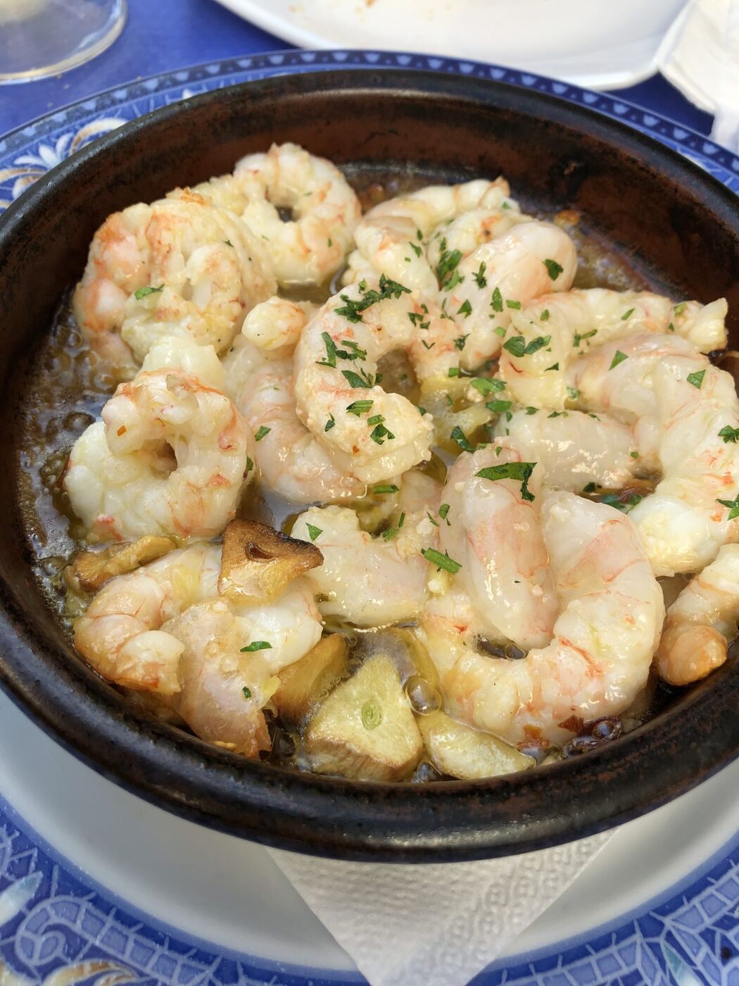Gambas al ajillo en cazuela de barro